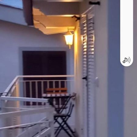 B&B A Casa Di Antonella Scauri  Eksteriør bilde