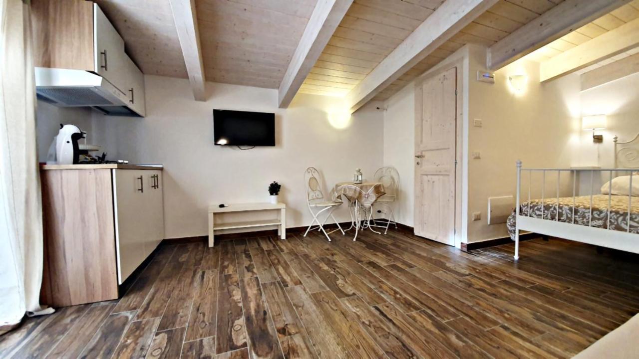 B&B A Casa Di Antonella Scauri  Eksteriør bilde