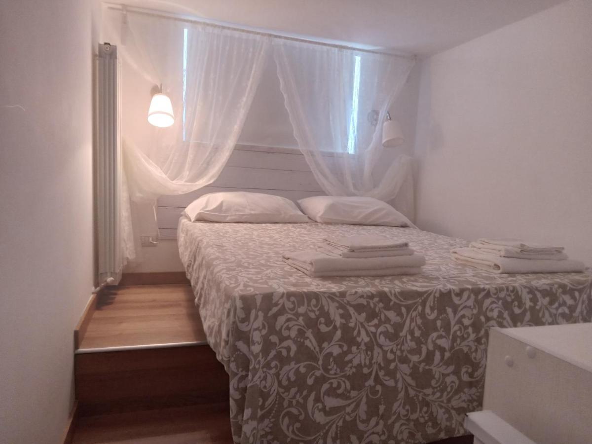 B&B A Casa Di Antonella Scauri  Eksteriør bilde